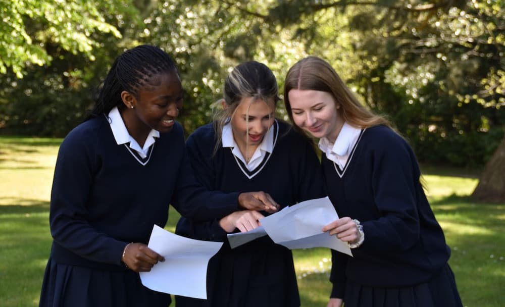 Heathfield School, Ascot celebrates outstanding GCSE results